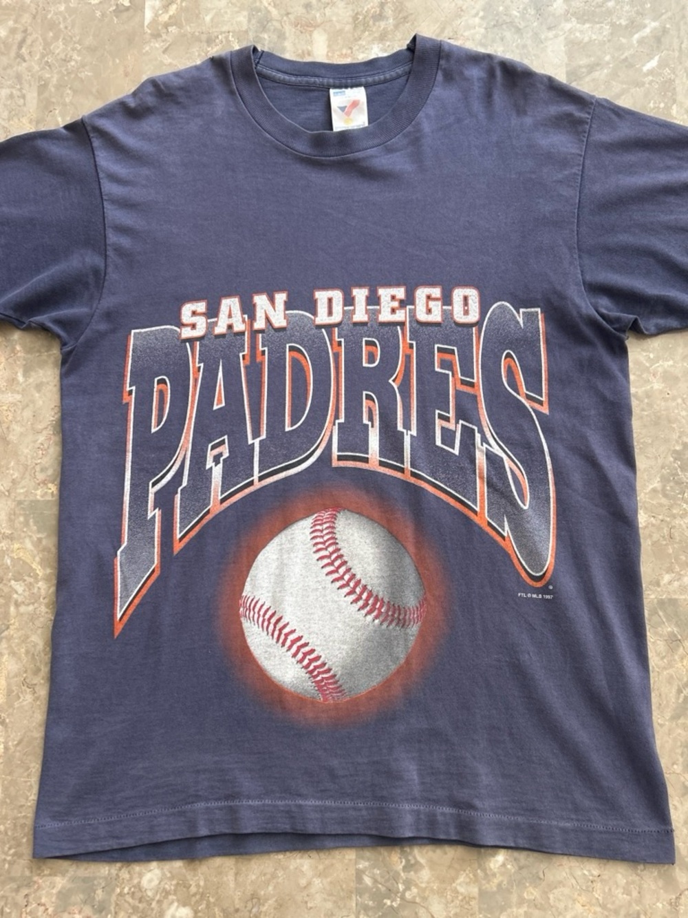 Vintage 1997 San Diego Padres MLB Play Ball Graphic T Shirt Size L Artex USA